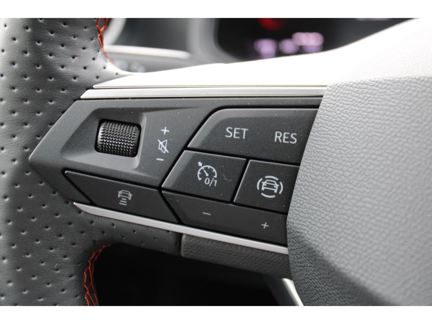 SEAT Ibiza 1.0 TSI FR LED Full Link PDC GRA Klimaauto - Image 15