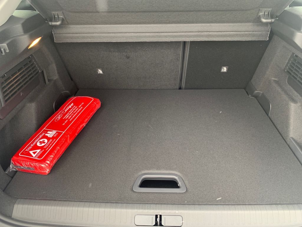 Fahrzeugabbildung Citroën C4 PureTech 130 Stop&Start C-SERIES