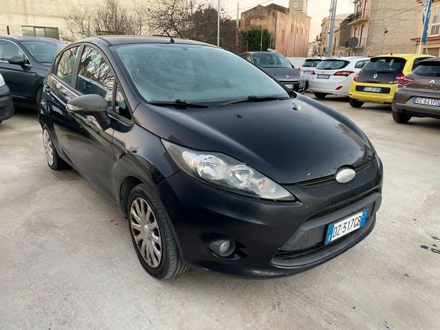 Ford Fiesta 1.4 5 porte Bz.- GPL Titanium