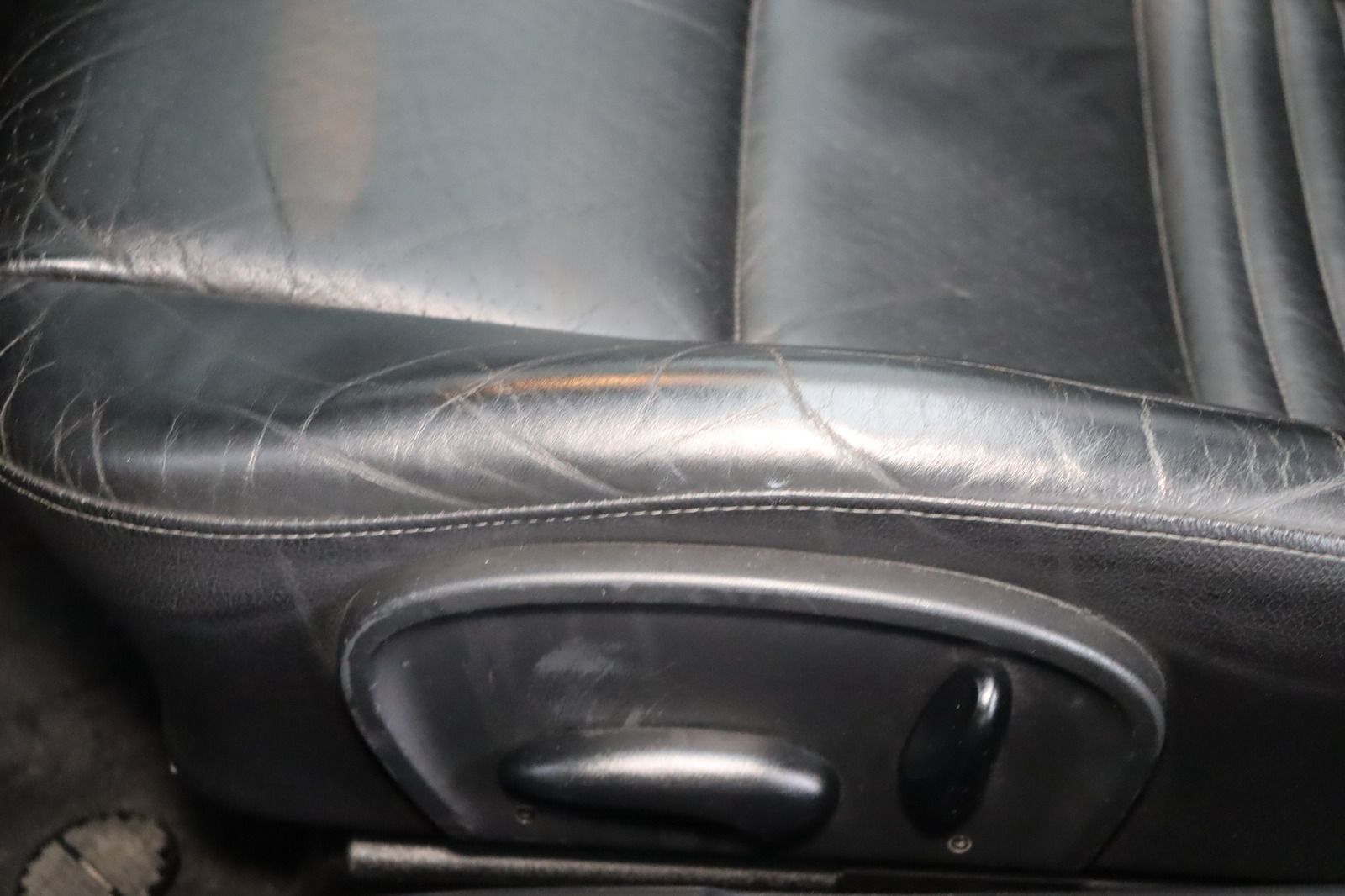 Fahrzeugabbildung Porsche 996 Carrera Cabriolet * Leder * Xenon