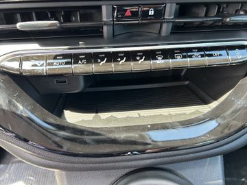 Fiat 500 1.0 Hybrid Icon SHZ ALU CARPLAY KAMERA