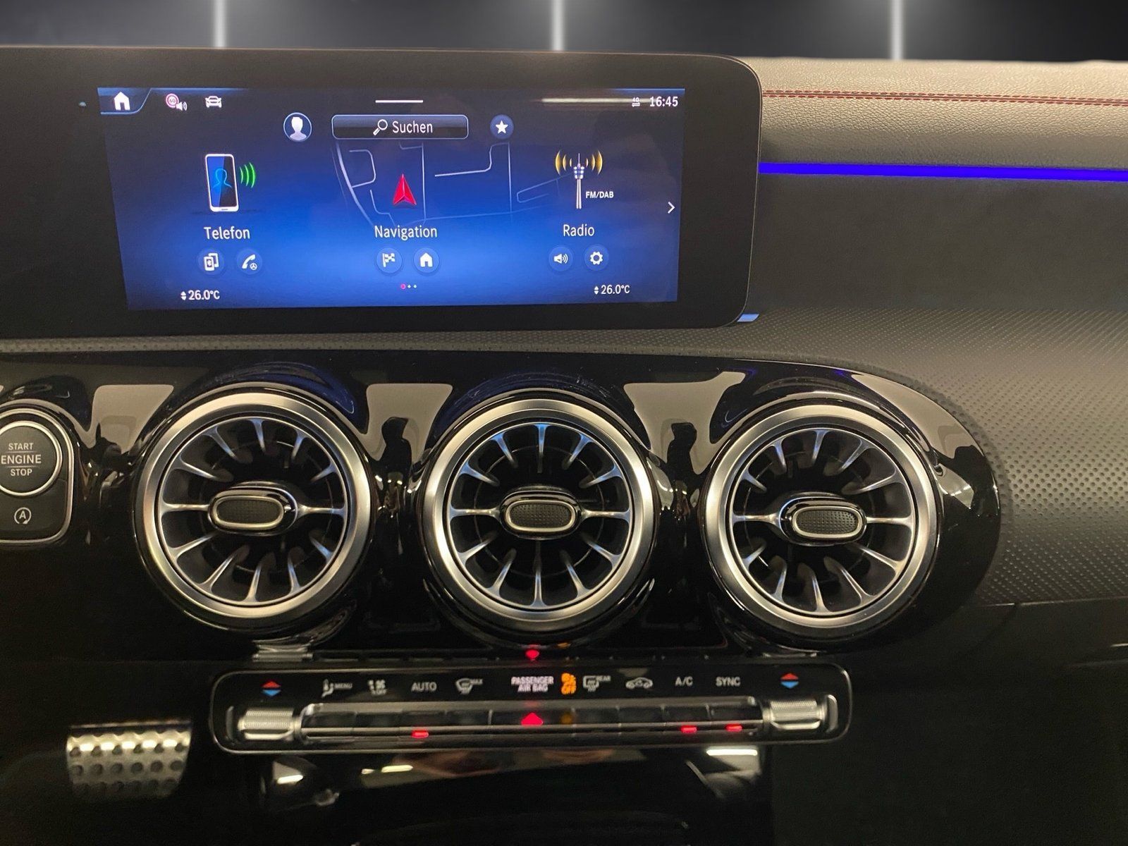 Fahrzeugabbildung Mercedes-Benz CLA 200 AMG*Pano*Burmester*Night*20"*Totwin*Memo