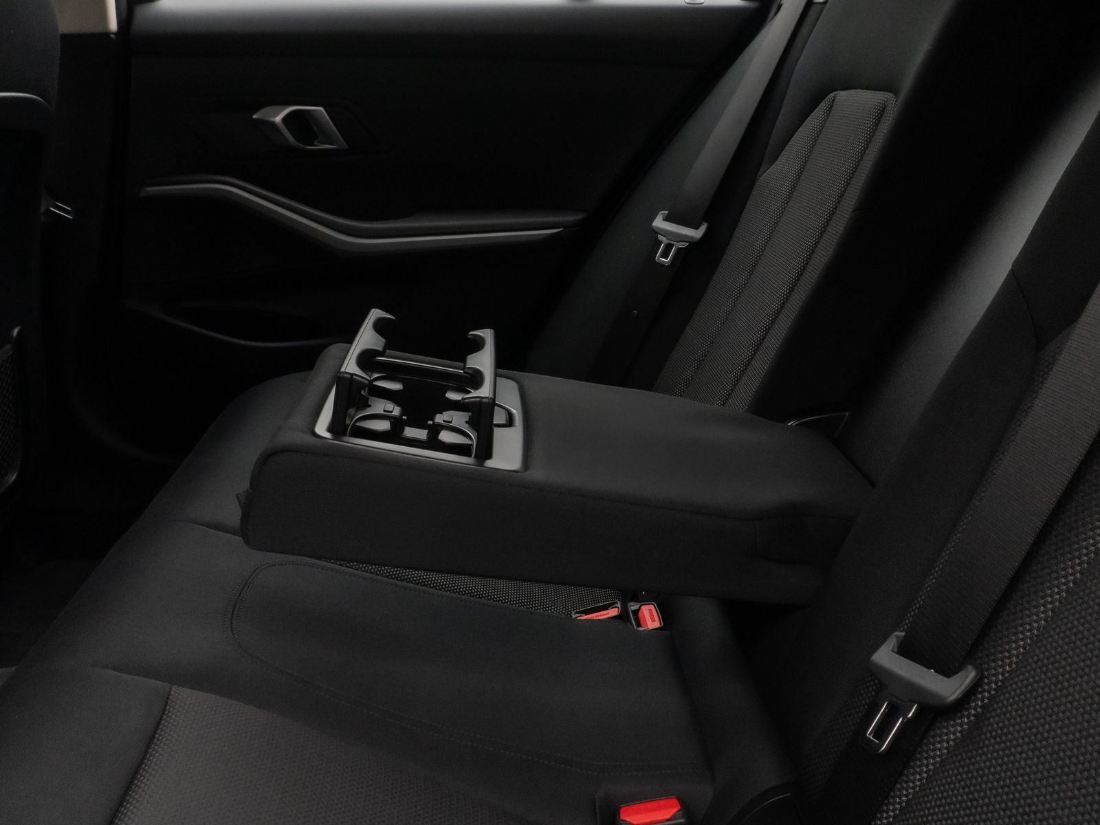 Fahrzeugabbildung BMW 318i DAB CockPit+ Widscreen Geschwindigkeitsreg