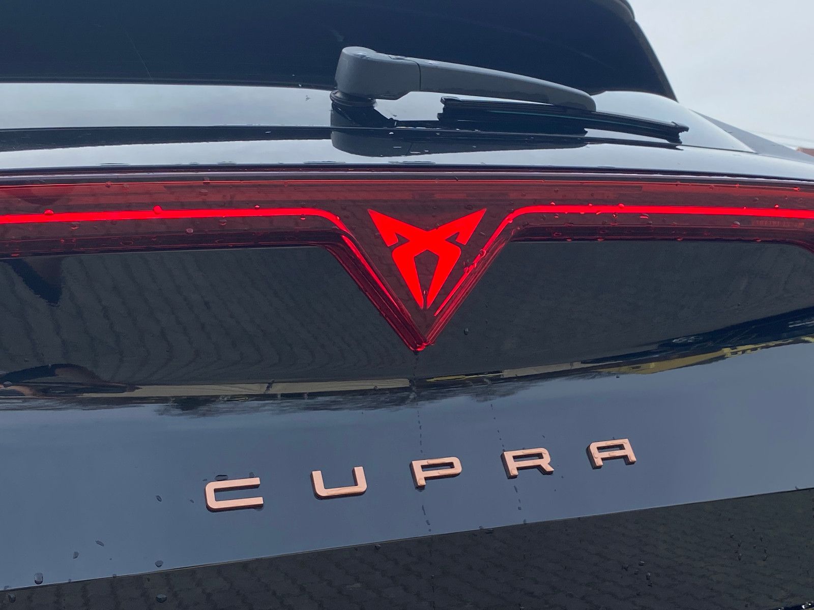 Fahrzeugabbildung CUPRA Formentor 1.5 eTSI DSG *Winterpaket