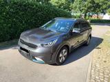 Kia Niro 1.6 GDI Plug-in Hybrid Spirit - graue Kia Niro