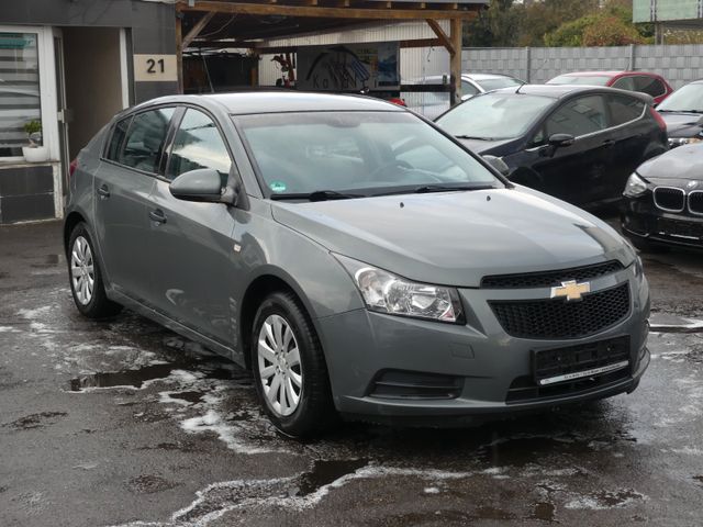 Chevrolet Cruze Hatchback LS