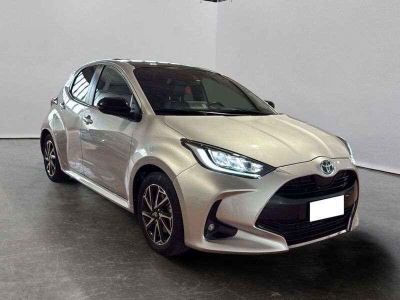 Toyota Yaris Yaris 1.5h Lounge