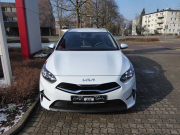 Kia Ceed SW 1.5 T-GDI DCT7 OPF Vision (CD) KOMFORT+