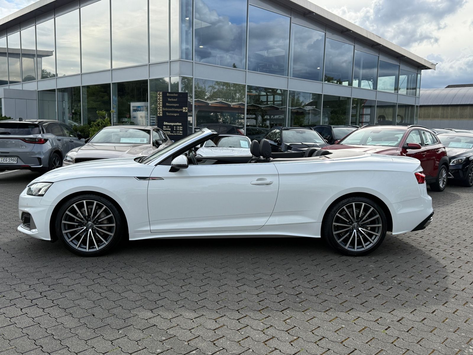 Fahrzeugabbildung Audi A5 Cabrio advanced 40 TFSI S tronic MATRIX KAM