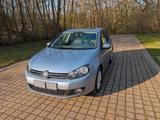 Volkswagen Golf 1.6 TDI DSG BlueMotion Tech Comfortline... - Volkswagen Golf aus 2010: Bluemotion