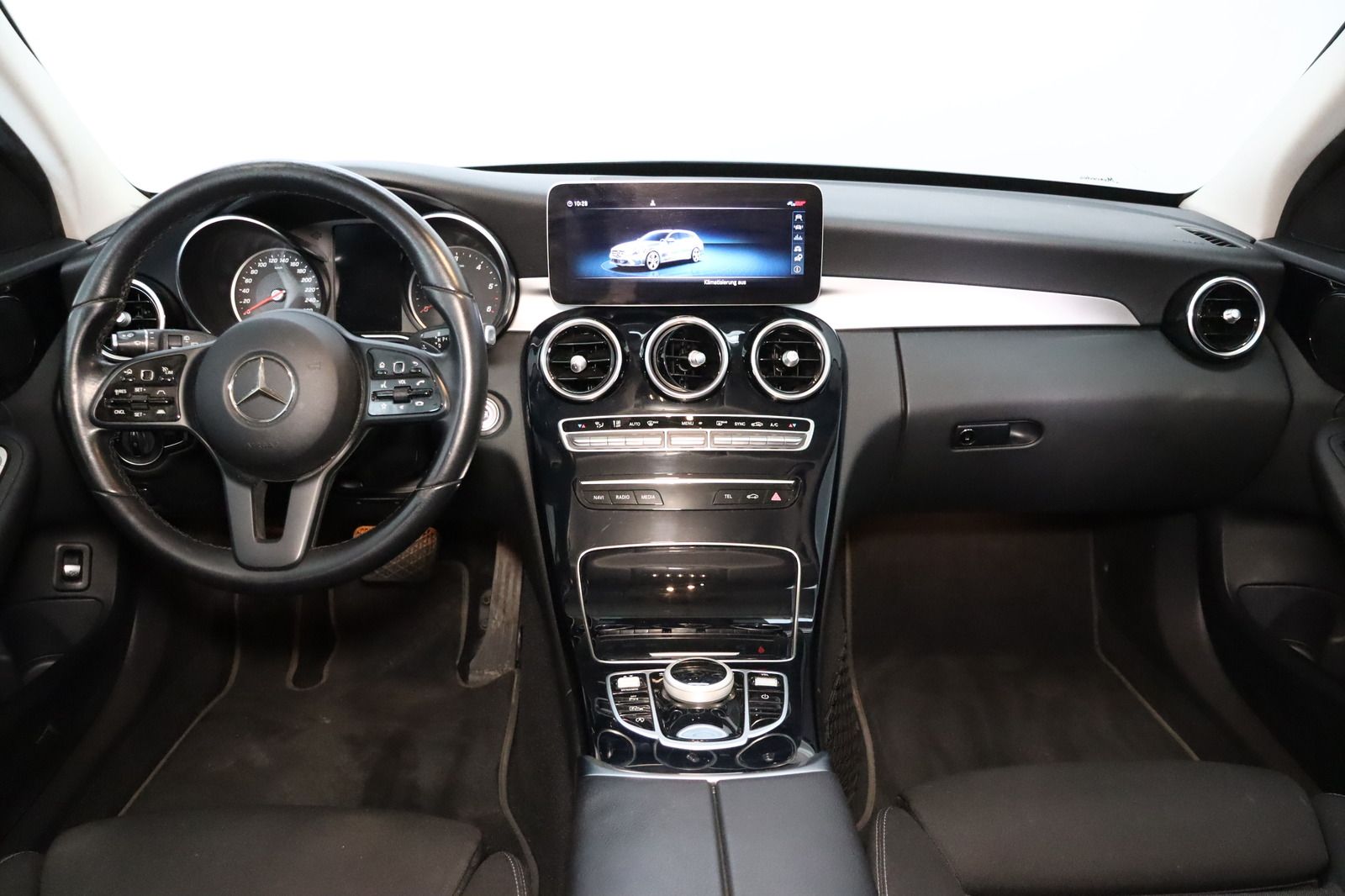 Fahrzeugabbildung Mercedes-Benz C 220 T d 4Matic Avantgarde