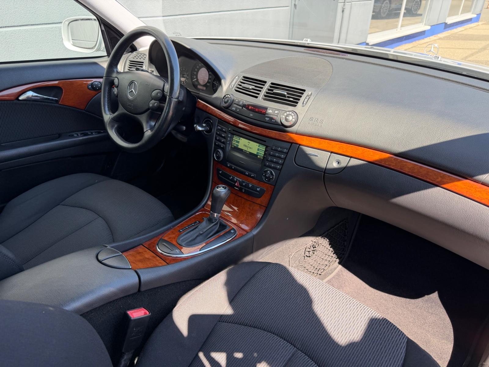 Mercedes-Benz E 220 CDI Limousine/TUV /Inspektion neu