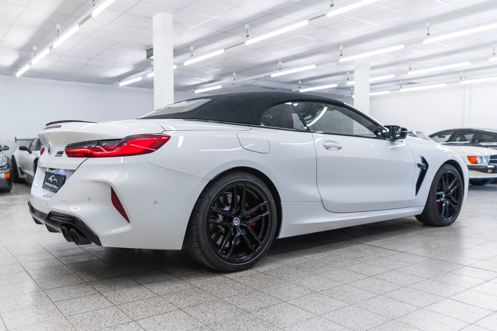 Fahrzeugabbildung BMW M8 Cabrio Competition LASER B&W ACC 3D SOFTCLOSE
