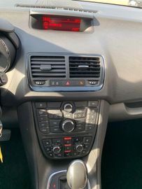 Bild 21 Opel Meriva B Edition AUTOMATIK