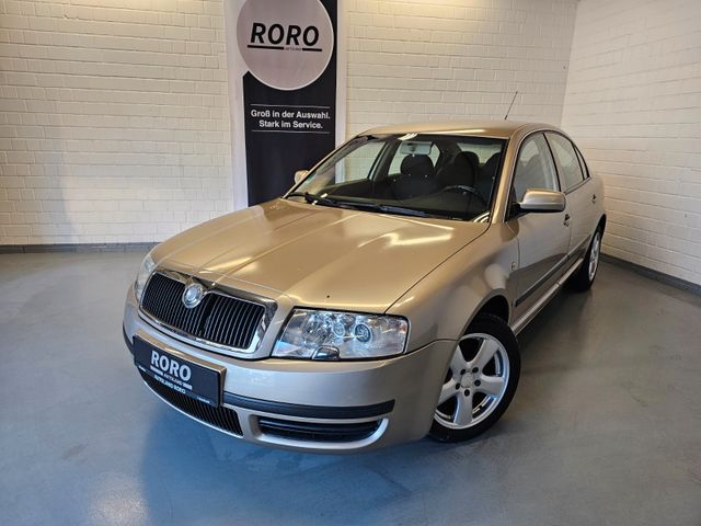 Skoda Superb 2.0 Classic + AHK/Klimaautomatik/2.Hand