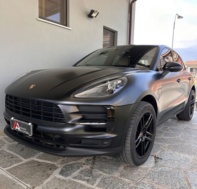 Image of Porsche Macan