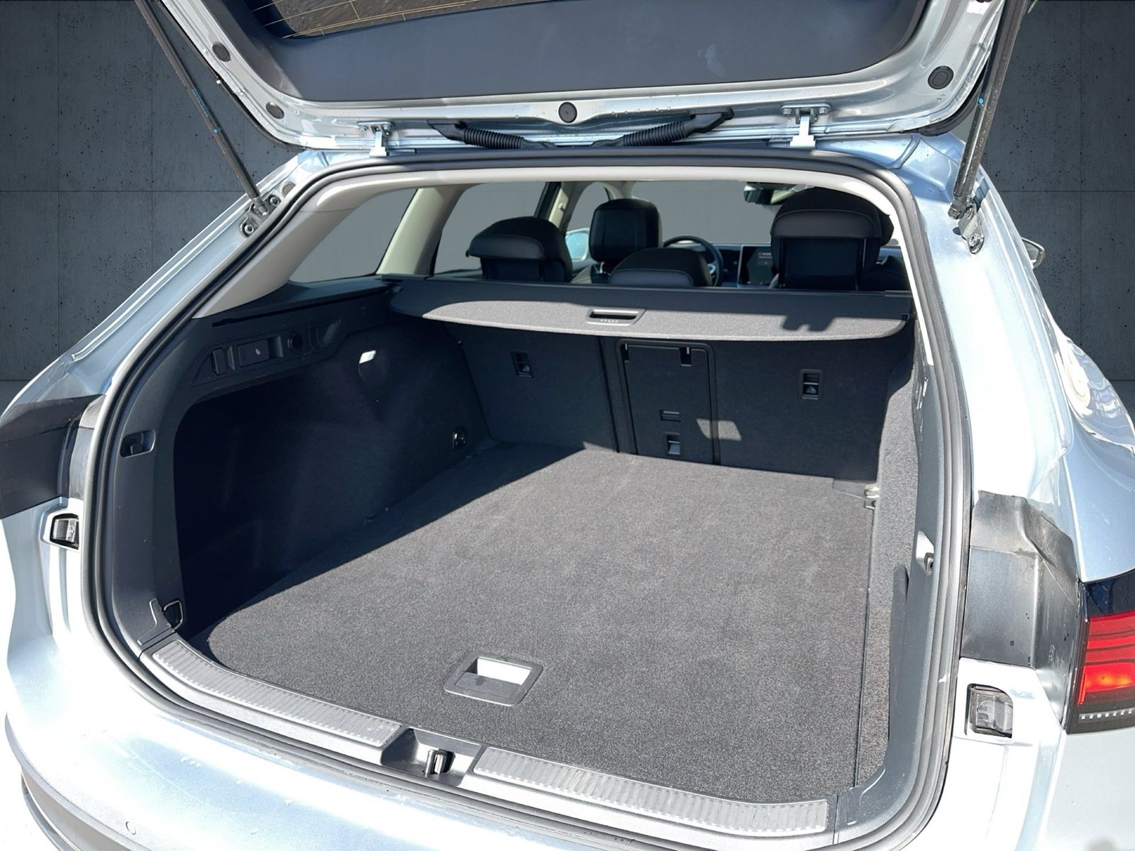 Volkswagen Passat - Bild 12