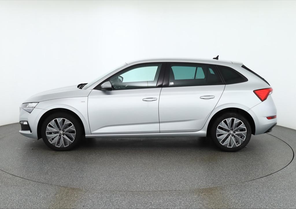 Skoda Scala 2023 г. Серебристый, пробег 55803 км