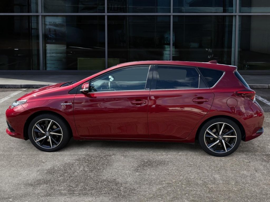 Fahrzeugabbildung Toyota Auris 1.8 VVT-i Hybrid Automatik Edition-S