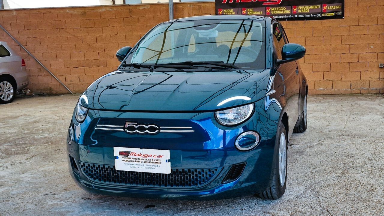 Fiat 500 500e Berlina 42 kWh Passion