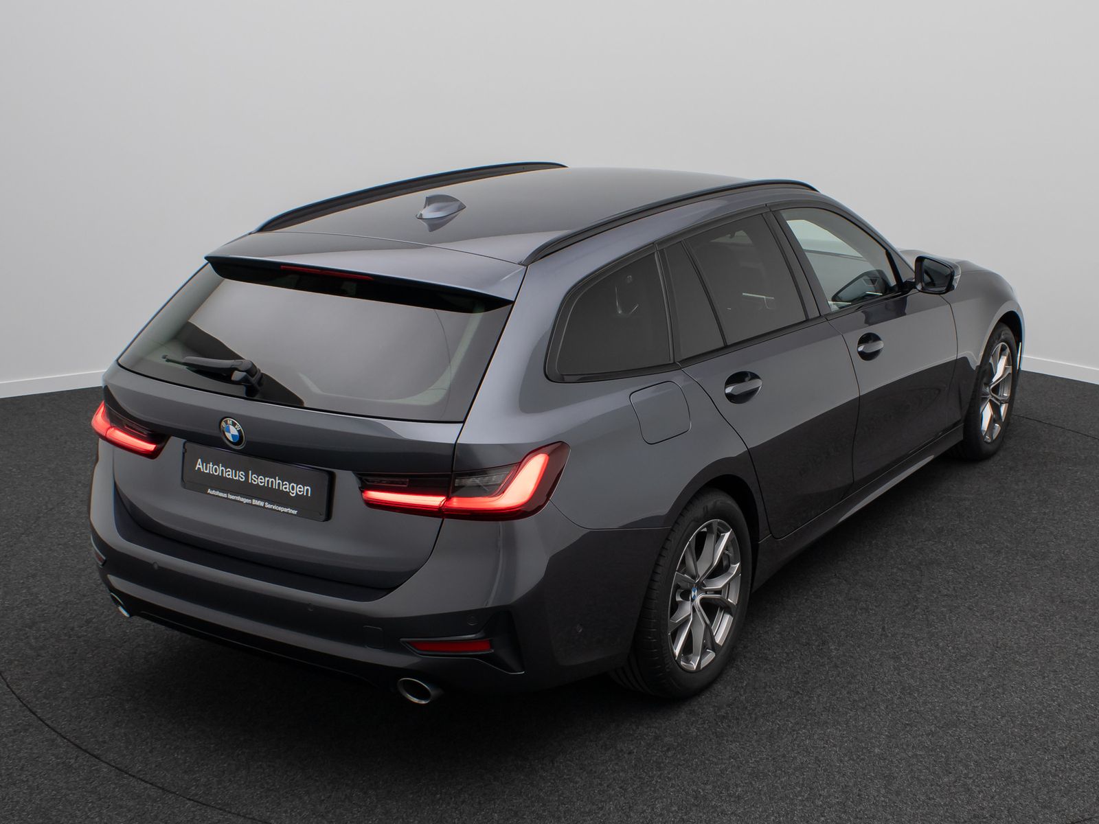 Fahrzeugabbildung BMW 320d xD Sport Line Alarm AHK DAB HiFi DrivAssist