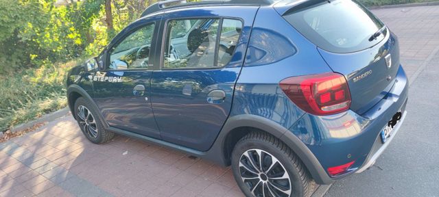 Dacia Sandero Stepway NAVI / TÜV 4/26 + GA...