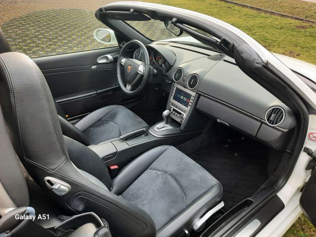 Porsche 987Boxster u-frei Sch-heft,Navi neu,winterpreis