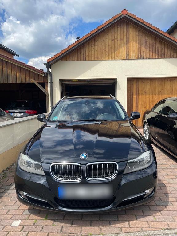 BMW 320