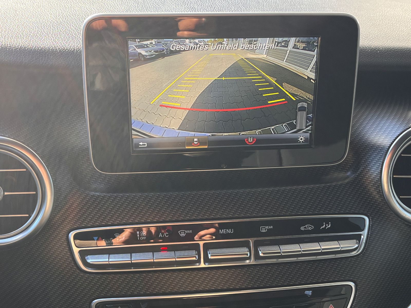 Fahrzeugabbildung Mercedes-Benz V 250 Edition lang AMG-Line