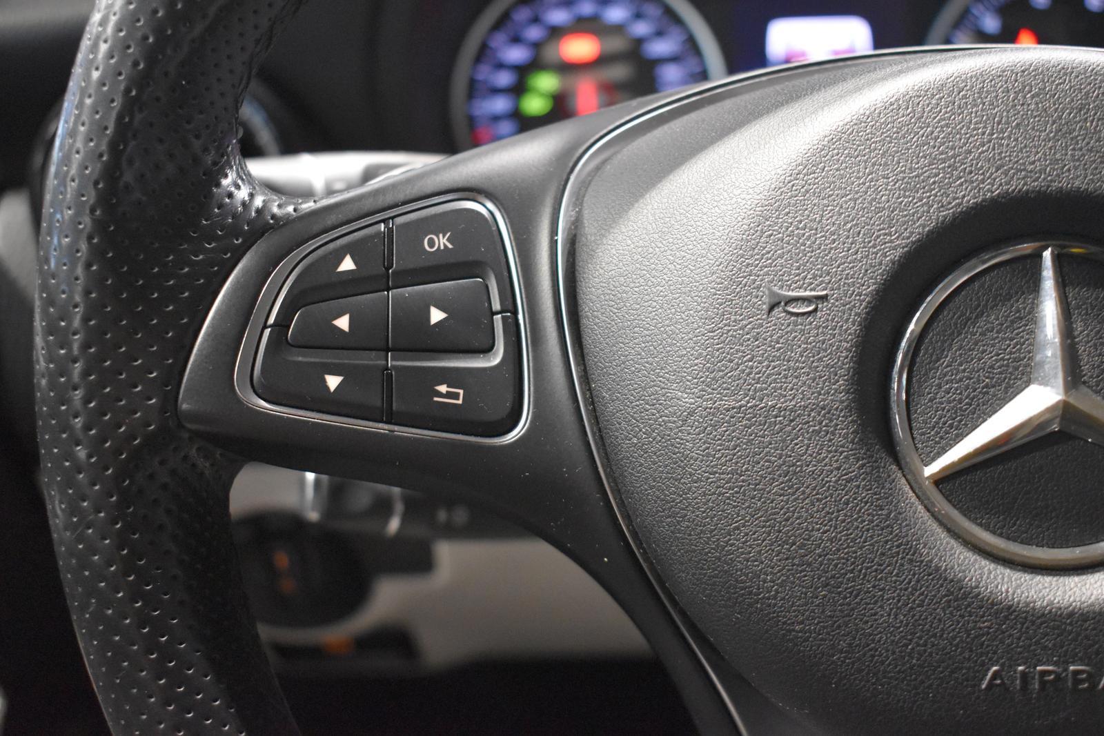 Mercedes-Benz A 180 7G LED LEDER-SPORTSI NAV KAM SPUR TEMPO SH