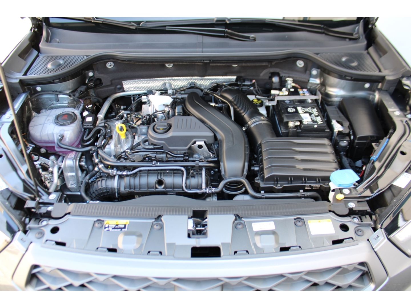 Fahrzeugabbildung SEAT Ateca 1.5 TSi FR ACC LED PDC RFK el. AHK Navi DA