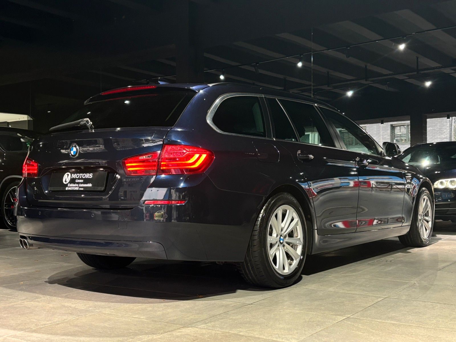 Fahrzeugabbildung BMW 520d xDrive *Automatik*Kamera*SHZ*Navi*Klima