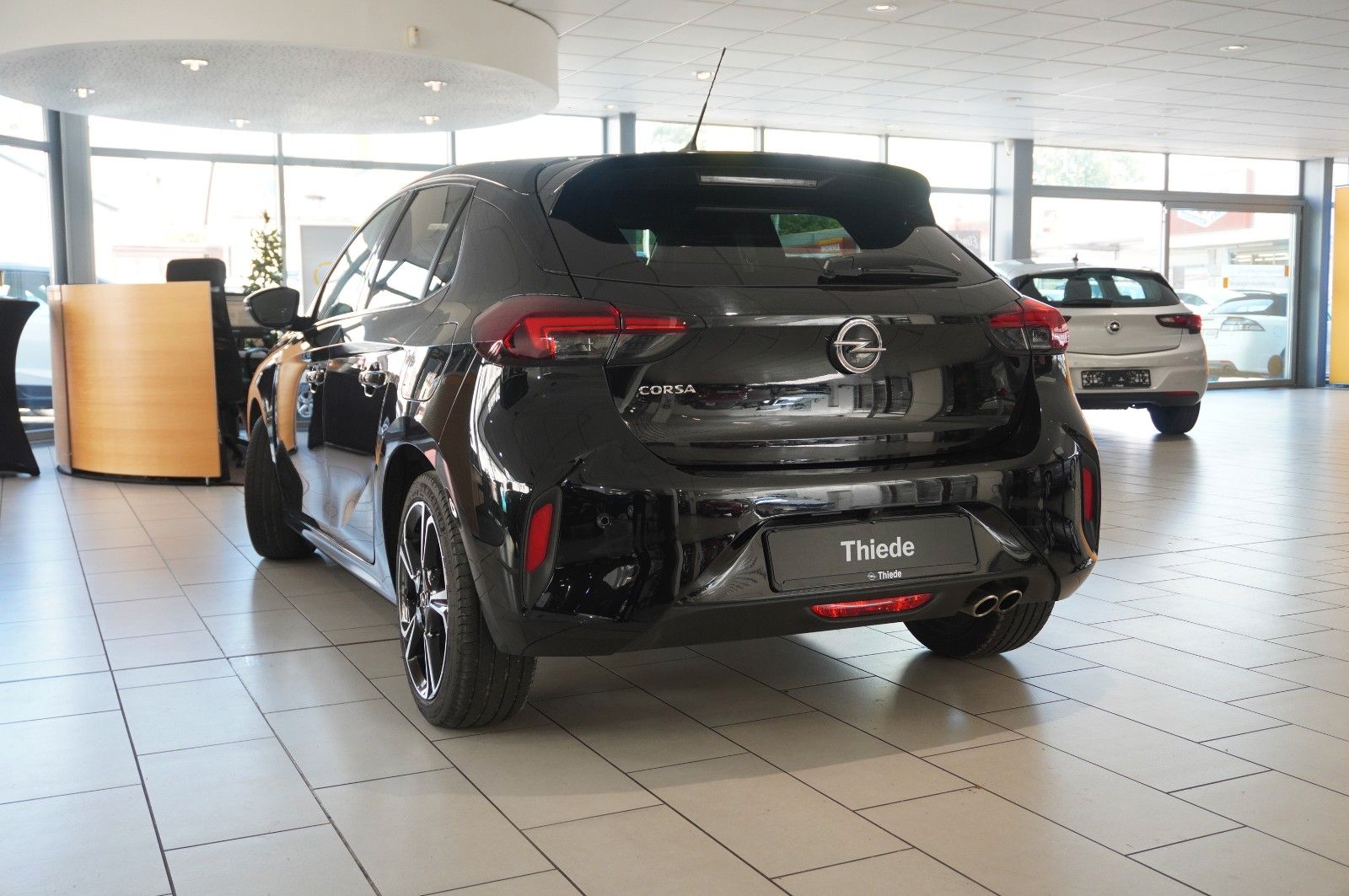 Fahrzeugabbildung Opel Corsa F 1.2T GS-LINE NAVI/LED/KAMERA/SHZ/DAB+