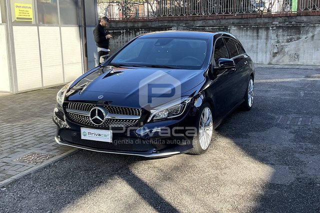 Mercedes-Benz MERCEDES CLA 200 d S.W. Automatic Premium