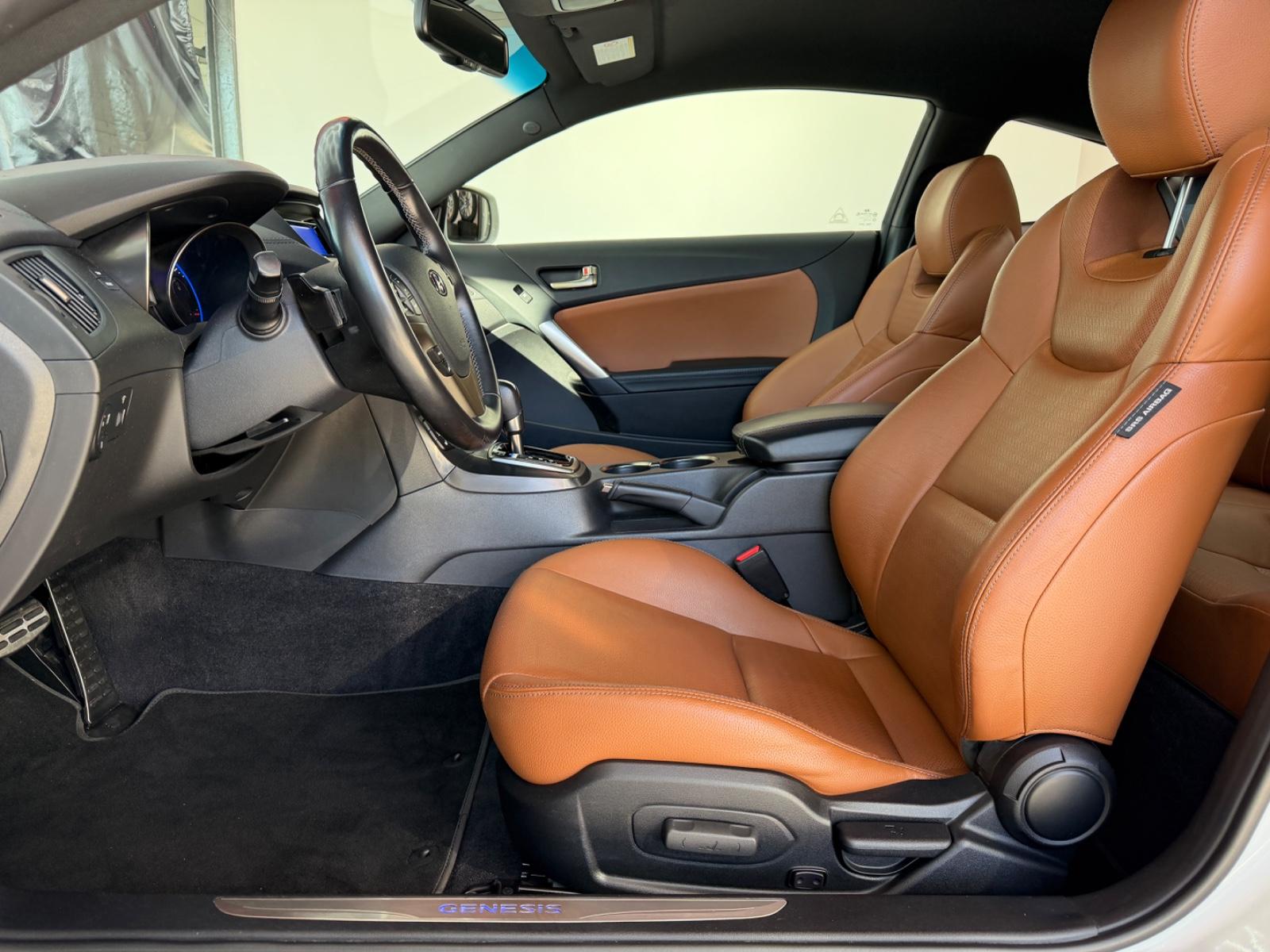 Hyundai Genesis Coupé 3.8 V6 GDI 347 ch BVA / Cuir Cognac / Xénon / Keyless / Sièges chauffants