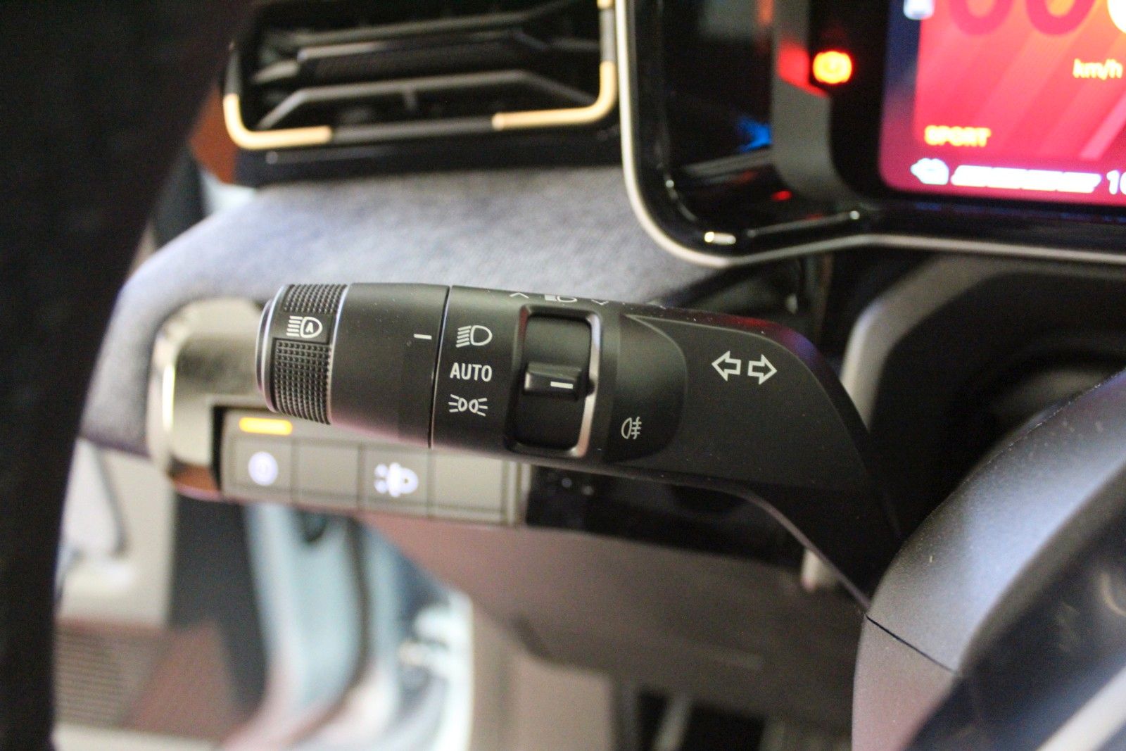 Fahrzeugabbildung Renault R 4 150 Comfort Range Techno*Winterpaket*