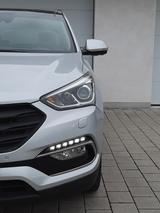 Hyundai SantaFe blue 4WD Aut./Kam/Bi-Xen/Nav/Pano/Eu6 - gebrauchte Hyundai SANTA FE aus dem Jahr 2017