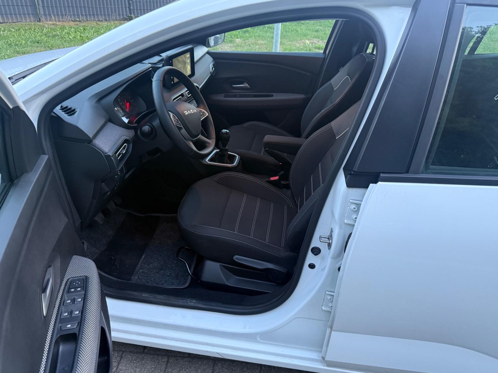 Dacia Logan, Klimaanlage, Einparkhilfe, LPG, Garantie 