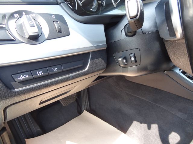 Fahrzeugabbildung BMW 530d xDrive/Pano/SoftC/Leder/Navi/Kamera/2.H/AHK