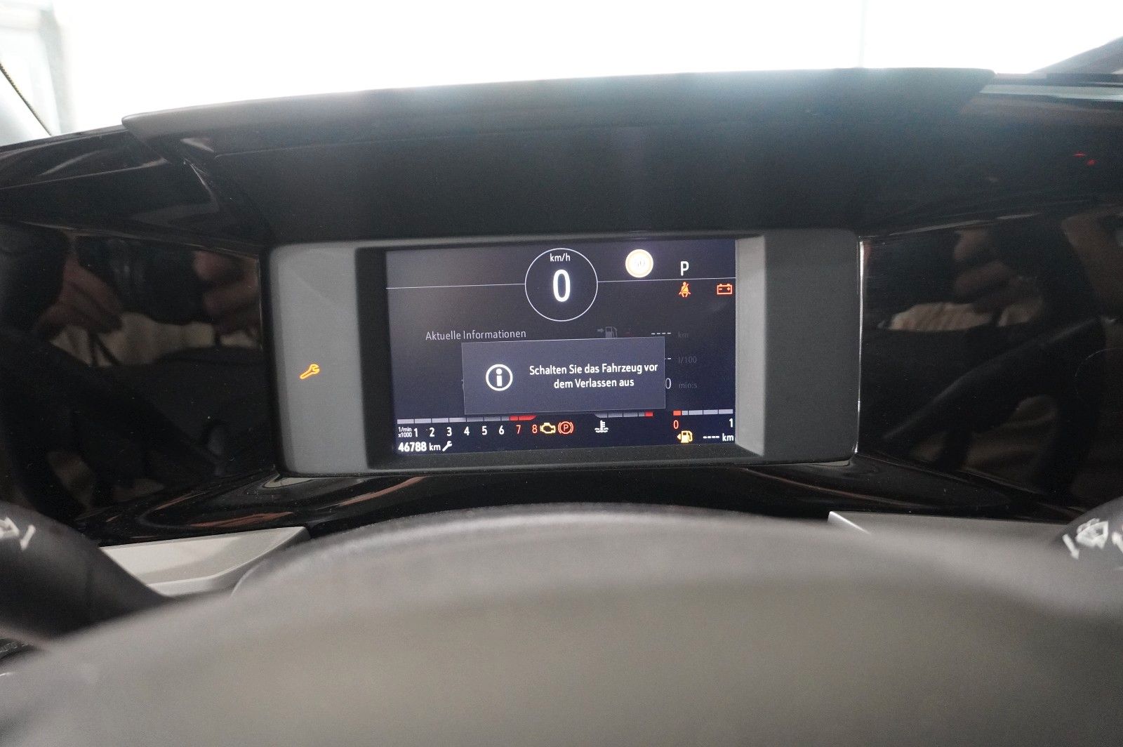 Fahrzeugabbildung Opel Mokka 1.2T ELEGANCE NAVI/LED/KAMERA/SH/SPORT/DAB