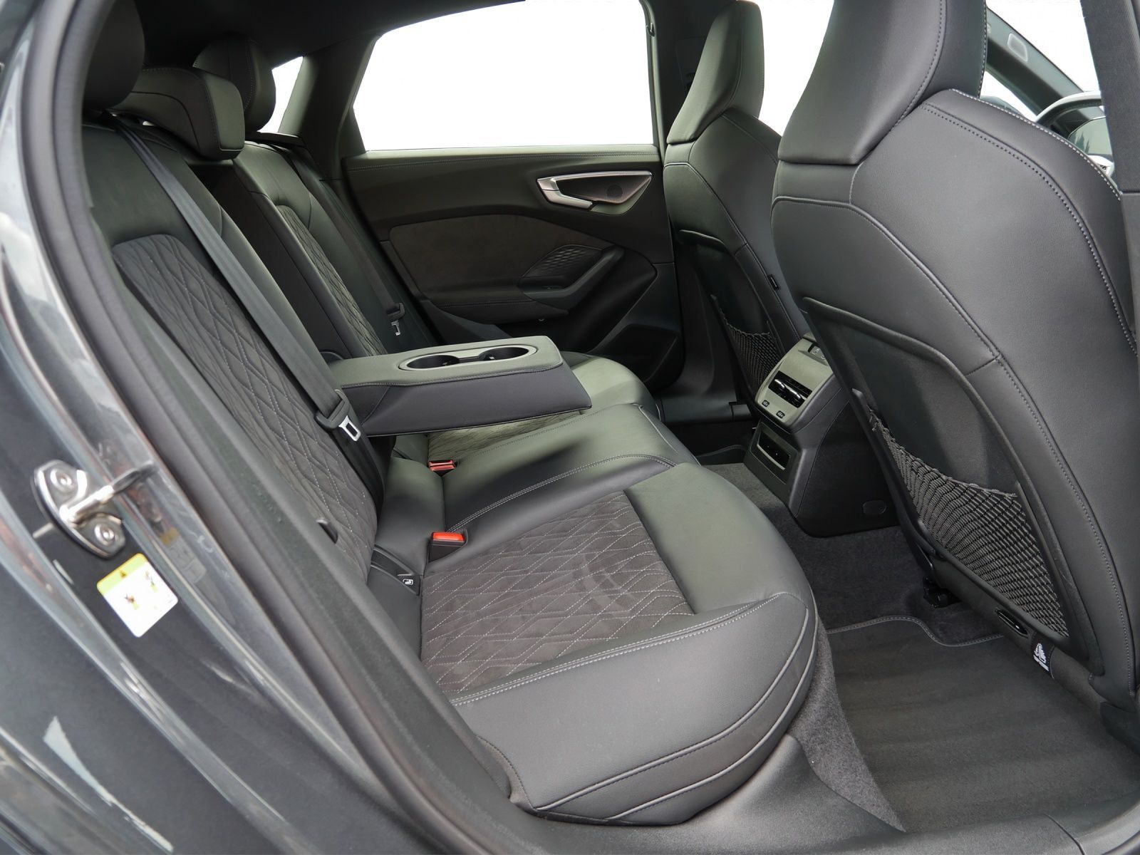 Audi S5 - Bild 16