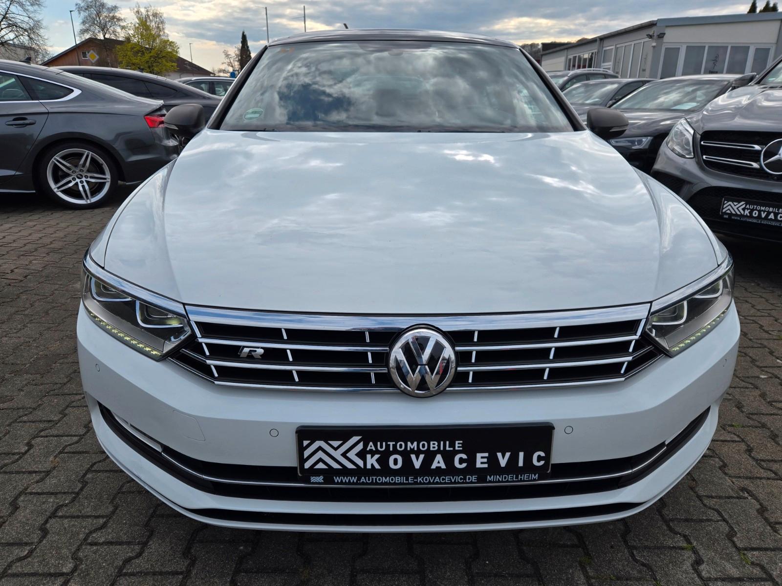 Volkswagen Passat Lim.2.0 TDI"R line"Pano"Navi"Masage"19 Zo