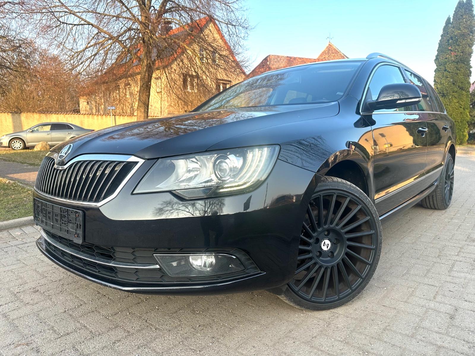 Skoda Superb 2.0 TDI 125kW DSG 4x4 Exclusive Combi