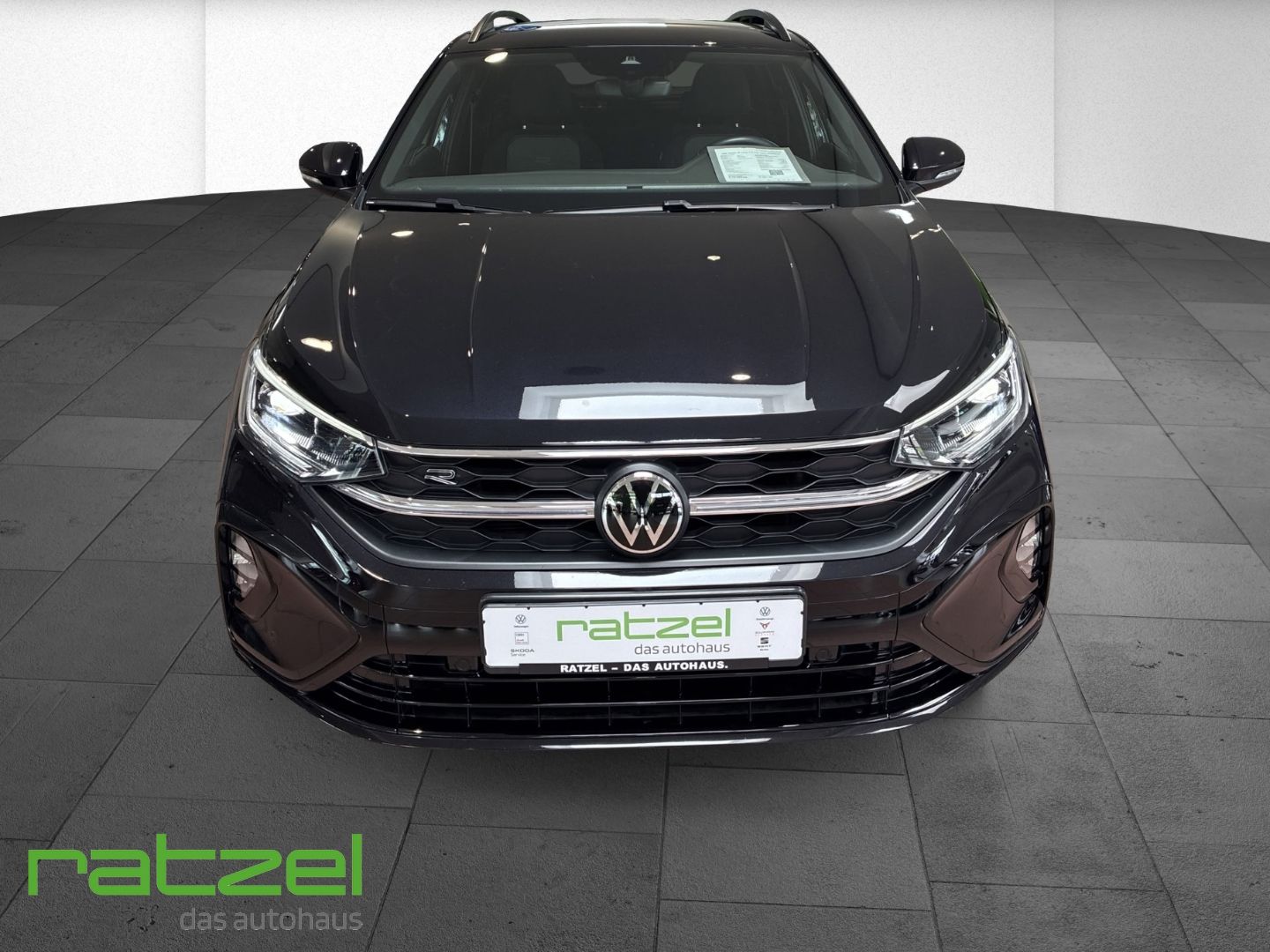 Fahrzeugabbildung Volkswagen Taigo R-Line 1.0 TSI App Connect LED Matrix