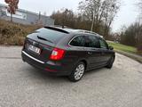 Skoda Superb 1.8 TSI DSG Comfort Combi Comfort - Skoda Superb: Comfort
