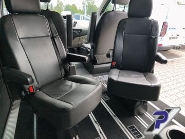 Ford Tourneo Custom - 12