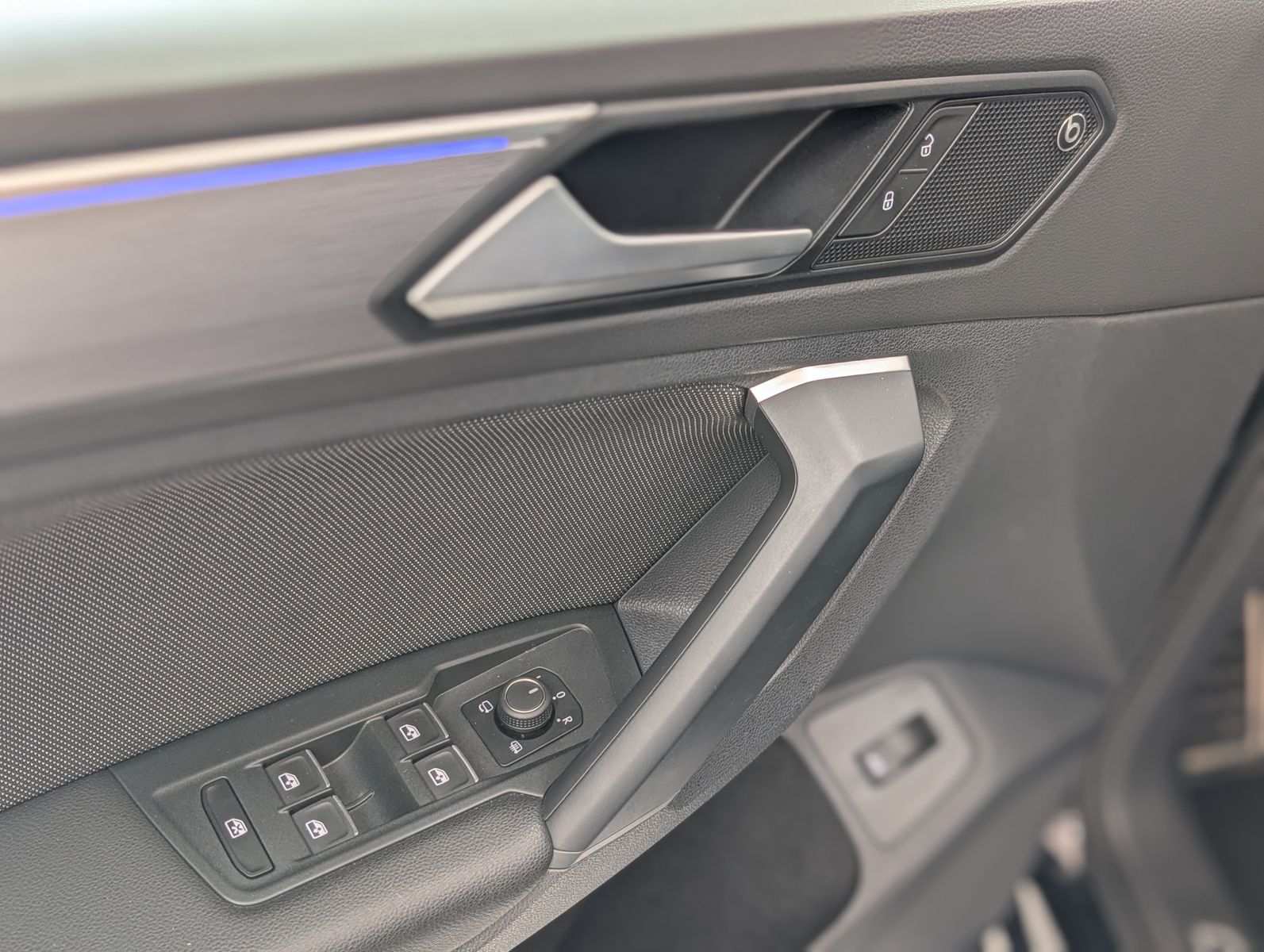 Fahrzeugabbildung SEAT Tarraco 2.0 FR ACC LED PANO AHK 360°KAMERA BEATS