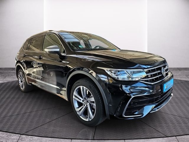 Fahrzeugabbildung Volkswagen Tiguan Allspace 2.0 TDI 4M DSG R-Line PANO MATRI
