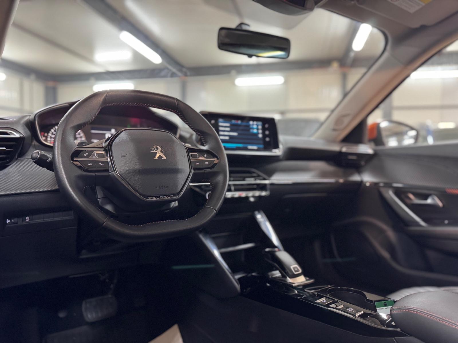 Peugeot 2008 Allure*PANO*KAM*LEDER*UVM
