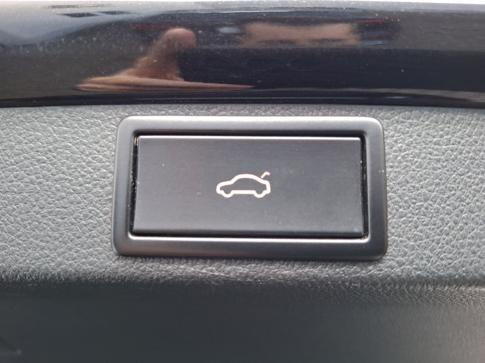 Fahrzeugabbildung SKODA Octavia Combi TSI Style Matrix Navi HUD ACC AHK